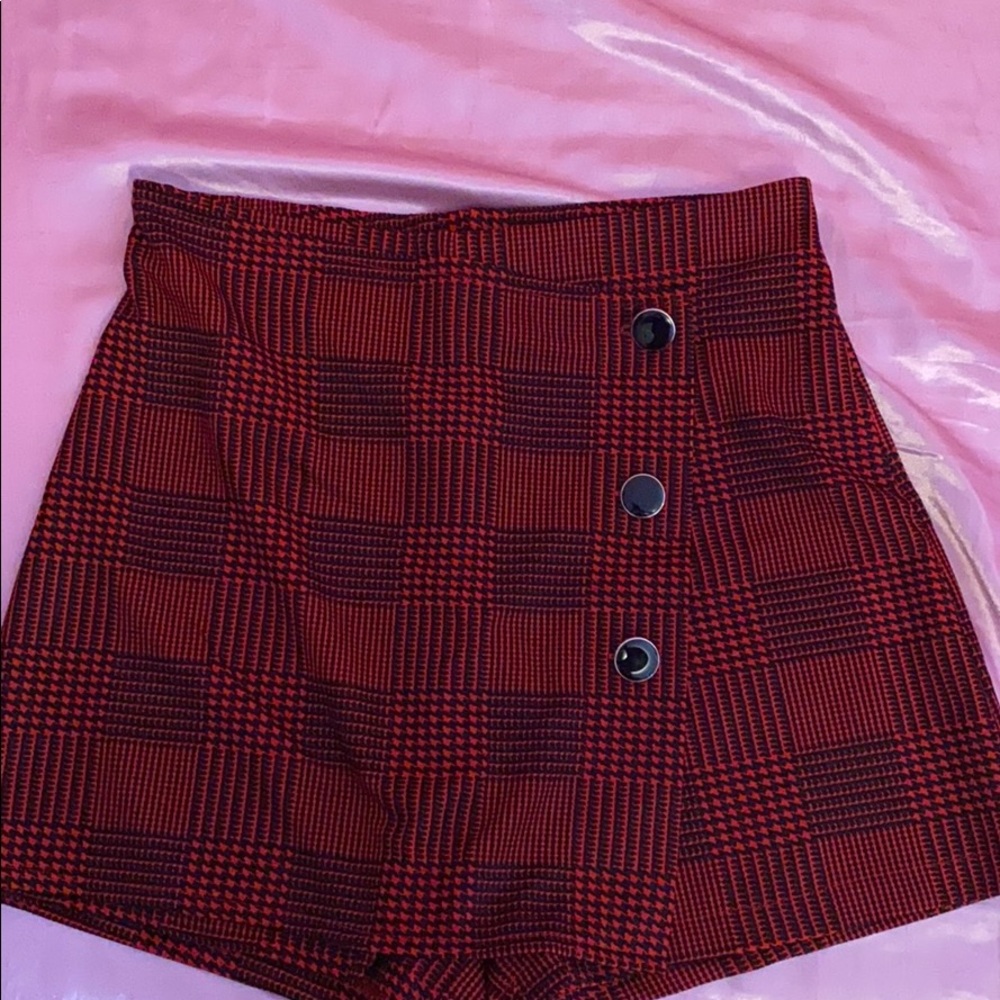 RED PLAID SKORT